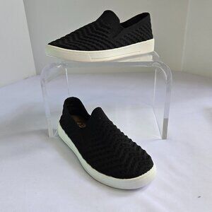 WHITE MOUNTAIN Women's Courage Slip On Sneaker Sz 6 Black